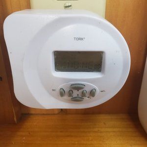 Tork - 457Z Programmable 2 Outlet Digital Timer